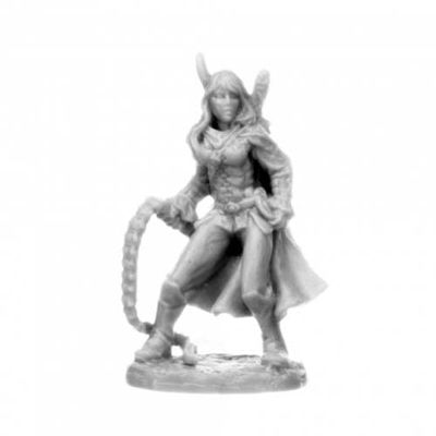 Amrielle Female Ranger Miniature 25mm Heroic Scale Figure Dark Heaven Bones Reaper Miniatures