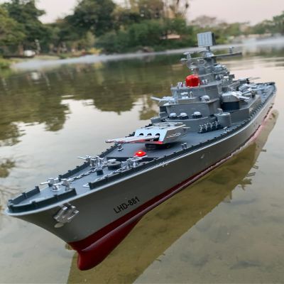Ssccgym 23.6" Inch Remote Controlled Warship Battleship10km/h 4WD 2.4G RC Controlled Ship 1:390 Scale On Water Lakes Pools Exhibits Models for 14Y+