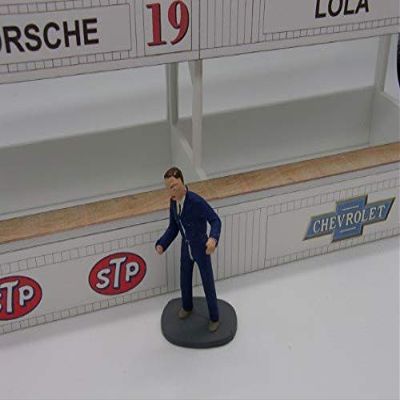 Greenhills F715 Scalextric Carrera Mechanic 1.32 Scale - New
