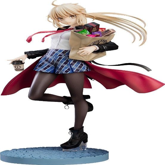 Good Smile Fate/Grand Order: Saber/Altria Pendragon (Alter): Heroic Spirit Traveling Outfit Version 1:7 Scale PVC Figure, Multicolor