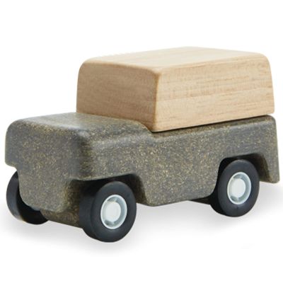 PlanToys Grey Wagon Wooden Montessori Pull Along Toy | Early Movement, Balance and Practical Life Exploration | Eco Friendly Wagon for Indoor and Outdoor Play