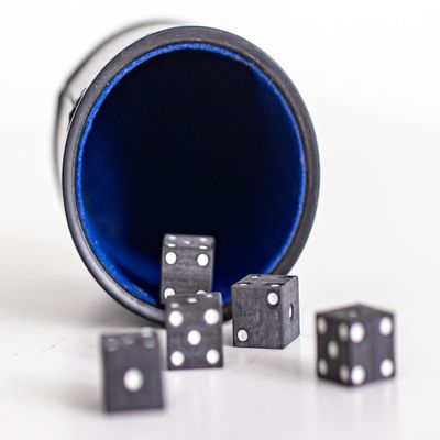 Carbon-By-Charlie Solid Carbon Fiber Dice Set Set of 5 Premium Craps Dice for Adults Deluxe Dice Pair for Backgammon, Yahtzee, Craps and Other Dice Games