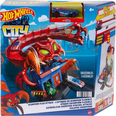 Hot Wheels Toy Car Track Set City Scorpion Flex Attack & 1:64 Scale Police Vehicle, Bendable Tail Extends 2.6 Ft., Connects to Other Sets
