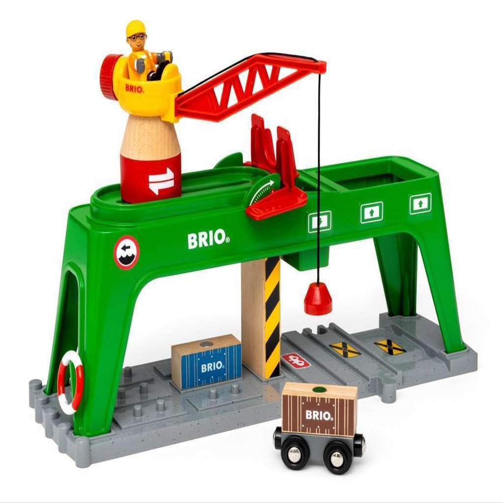 Brio Container Crane - Magnetic Hook Crane Toy | FSC-Certified Craftsmanship | Enhances Motor Skills | Perfect Addition to Brio Railway Set | Suitable for Children Aged 3+