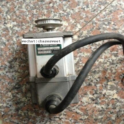 Davitu Motor Controller - AMKA300G used in good condition AC Servo motor