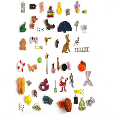 I spy trinkets Collection #1, 1-4cm, Set of 50 trinkets
