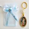 12 Recuerdos para Mi Buatizo 12 Organzas Azules con Llaveros Dorados con Imagen del Angel de la Guarda view 2