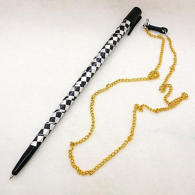 Close Up Magic Tricks Vanishing Pen / Pen to Necklace - Magic Trick