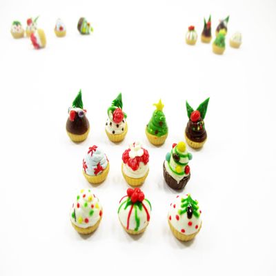 Dollhouse Miniature Food Christmas Seasonal Mixed 10 Cupcake Bakery Supply 16100