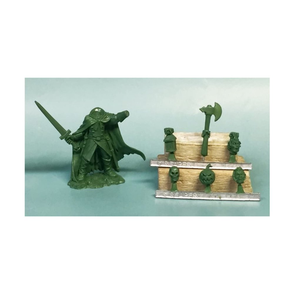 Reaper Miniatures REM04031 Dark Heaven Legends - Headless Footman Miniatures