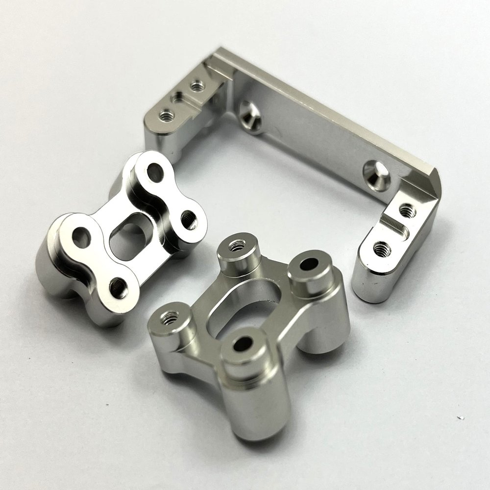 Dhawk Racing CNC Alloy 2-Speed Trans Case BRAC S & Steering Servo Brace for Axial SCX6, Black