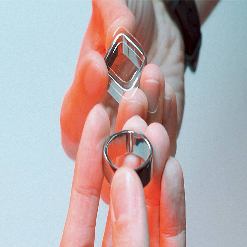 Ambi Ring- Close Up Trick / Magic Trick / Magic Props / Party Trick / Magic Gimmick