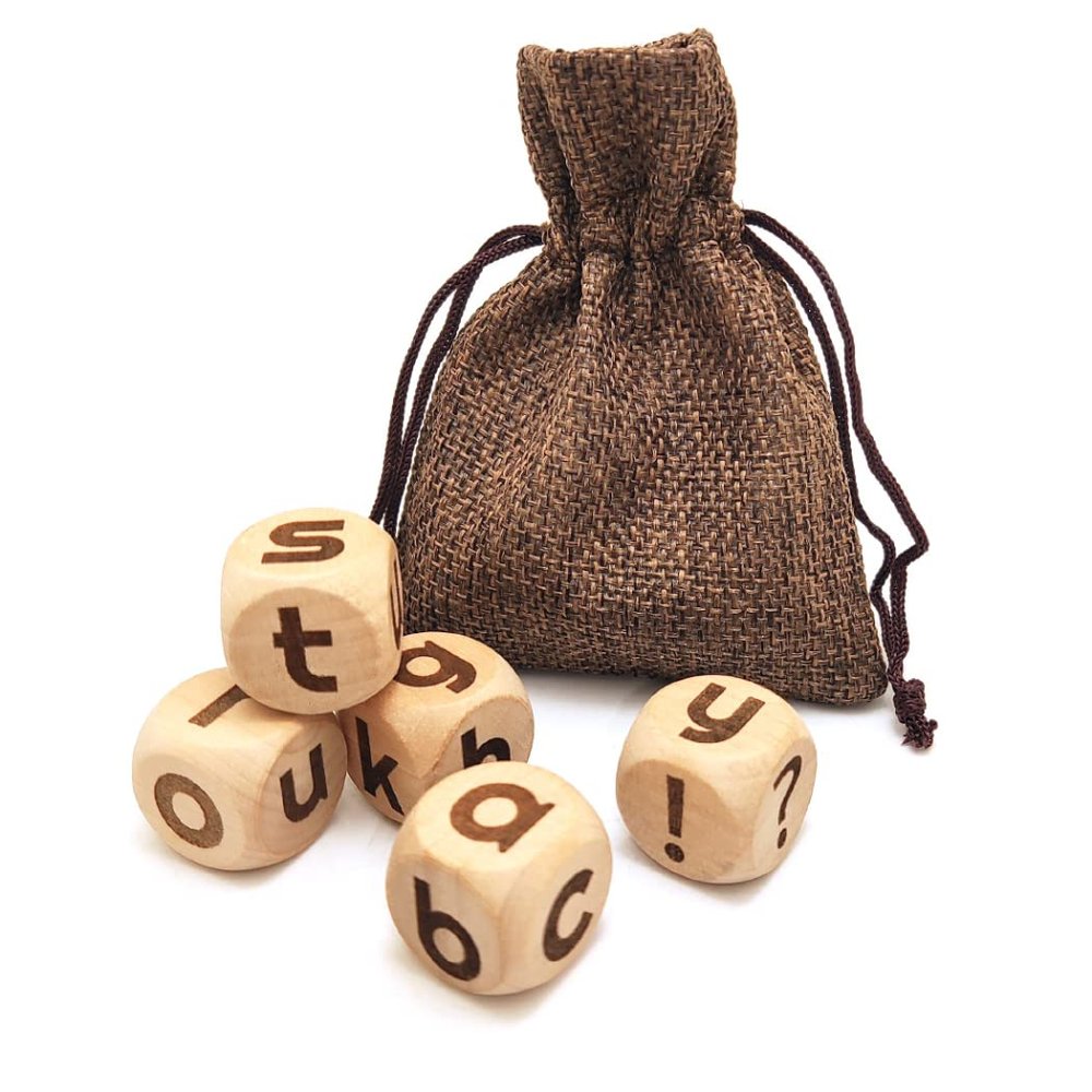 Ktdzone Wooden English Letter Dice Set - 5 Pcs/Pack Wood 6-Sided Dices Engraved 26 Letters with Linen Bag for Teaching Spelling Display