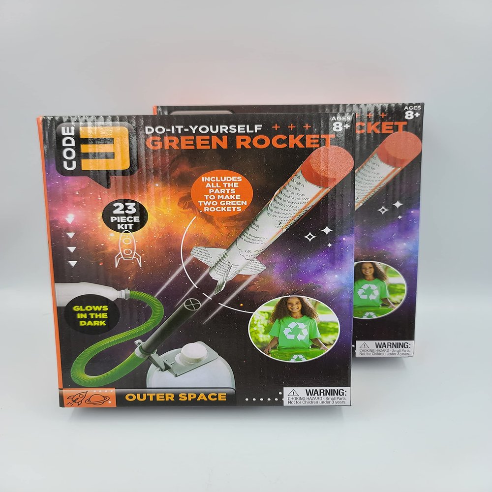 4 Pack of Premium Do It Yourself Green Rocket ~ 23 Piece Kit That Makes Two!