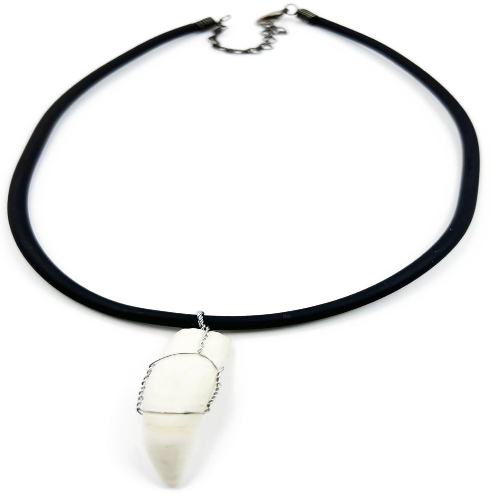 Alligator Tooth Necklace Monster Gator New Orleans Louisiana Cajun Creole Voodoo Bayou Genuine