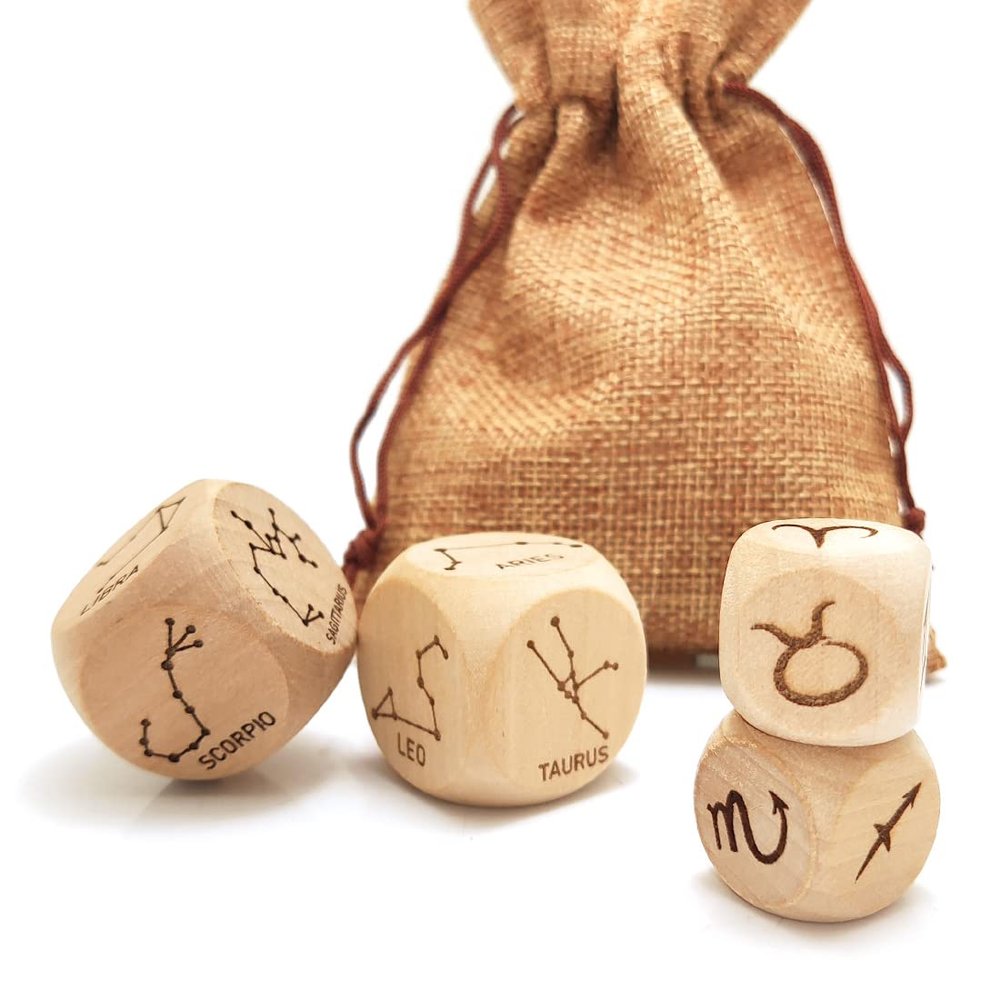 Hometu 2 Pairs/Set Zodiac Constellation Dice Set - 2Pcs 20MM + 2Pcs 30MM Engraved Wooden Astrological Dices for Divination Accessory (V1(20MM)+V2(30MM))
