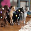 Schleich Horse Club Sofia's Beauties Quarter Horse Mare Playset - 14-Piece Toy Set with Brushable Hair and Grooming Accessories, Imaginative Play for Boys and Girls, Gift for Kids Ages 4+ view 3