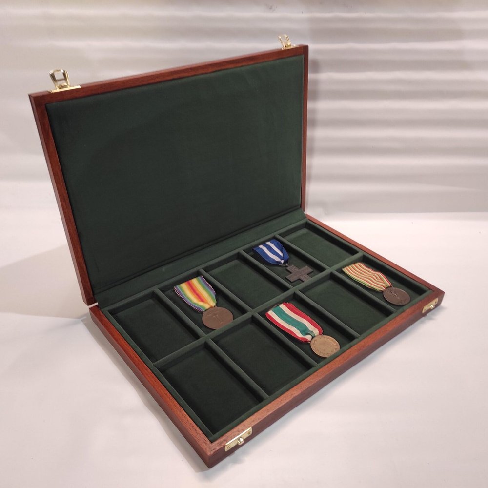 Personalised Velvet Medal Box (Green Velvet in Photo)