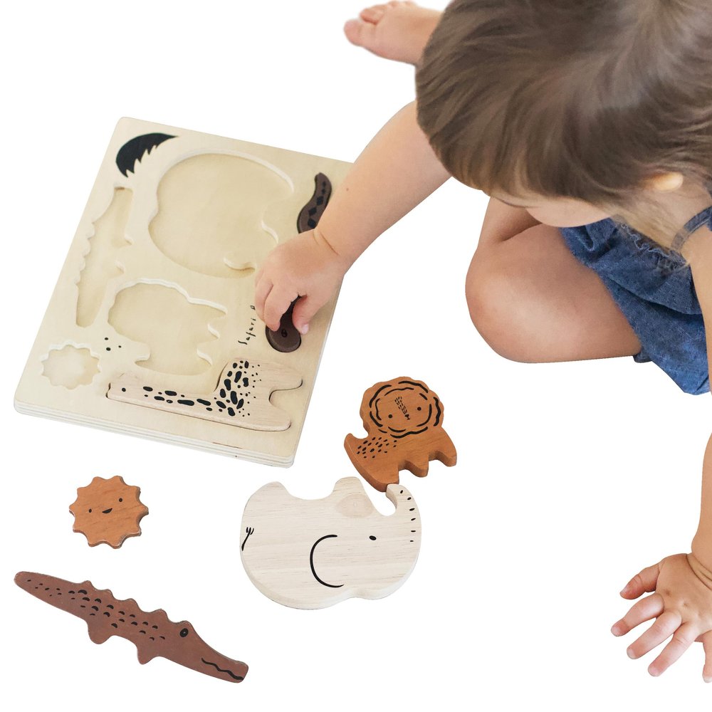 Wee Gallery Wooden Tray Puzzle Safari Animals, Montessori Toy for Toddlers and Preschoolers for Early Learning and Fine Motor Skill Development, Sustainable Educational Puzzle for Kids