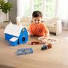 ERTL 1/64 Special Edition New Holland Dairy Barn Set with T6.164 Tractor and Roll-Belt 560 Baler 13982 view 4