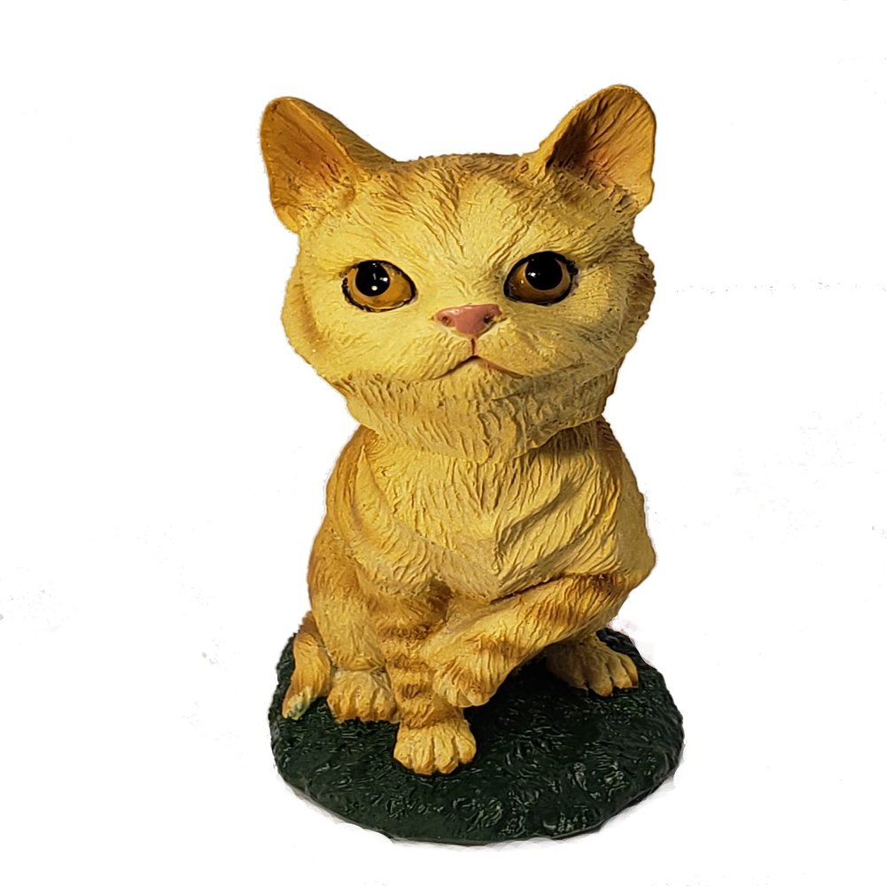 Animal Den Tabby Cat Bobblehead Figure Statue Gift for Car Dashboard Red