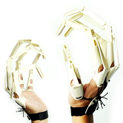 1 Pair Halloween Articulated Finger Extensions,3D Printed Flexible Finger Extensions Fits All Finger Sizes Scary Cosplay Finger Puppets Toys (White)