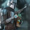 Diamond Select Toys Star Wars: The Mandalorian with Grogu 1:6 Scale Previews Exclusive Bust, Multicolor,6 inches,DEC219397 view 2