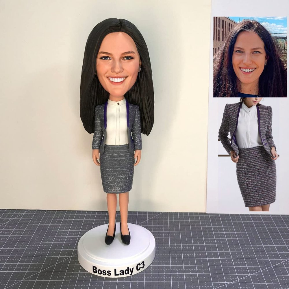 AIOU AIOU 8" A Person Custom Bobbleheads Figures Personalized As Mother's Father's Anniversary Day Christmas Birthday Gifts for friends Souvenir Unique Idea Gifts Based on Photos