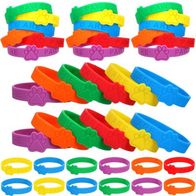 Jerify 60 Pieces Paw Print Rubber Bracelets Bulk Back to Gifts Silicone Wristband Dog Paw Stretch Bracelets Animal Theme Wristband for Student Activity Party Supplies, 6 Colors