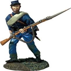 W. Britain Federal Irish Brigade Advancing Loading #31382