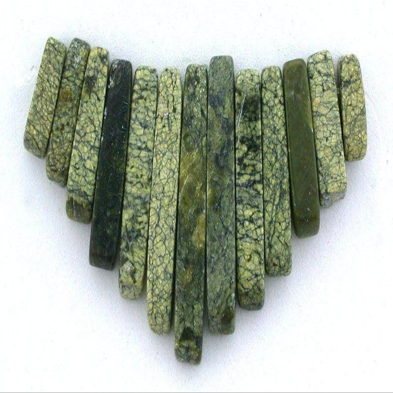 Russian Jade Cleopatra 13 Pc Fan Bead Set CF38