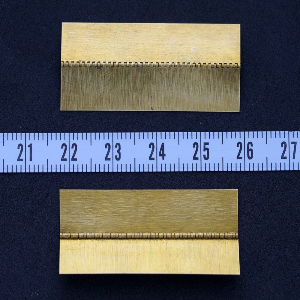 Mini World MW0025-1/32, 1/48, 1/72, Continuous Piano Hinges (2 Pieces) New