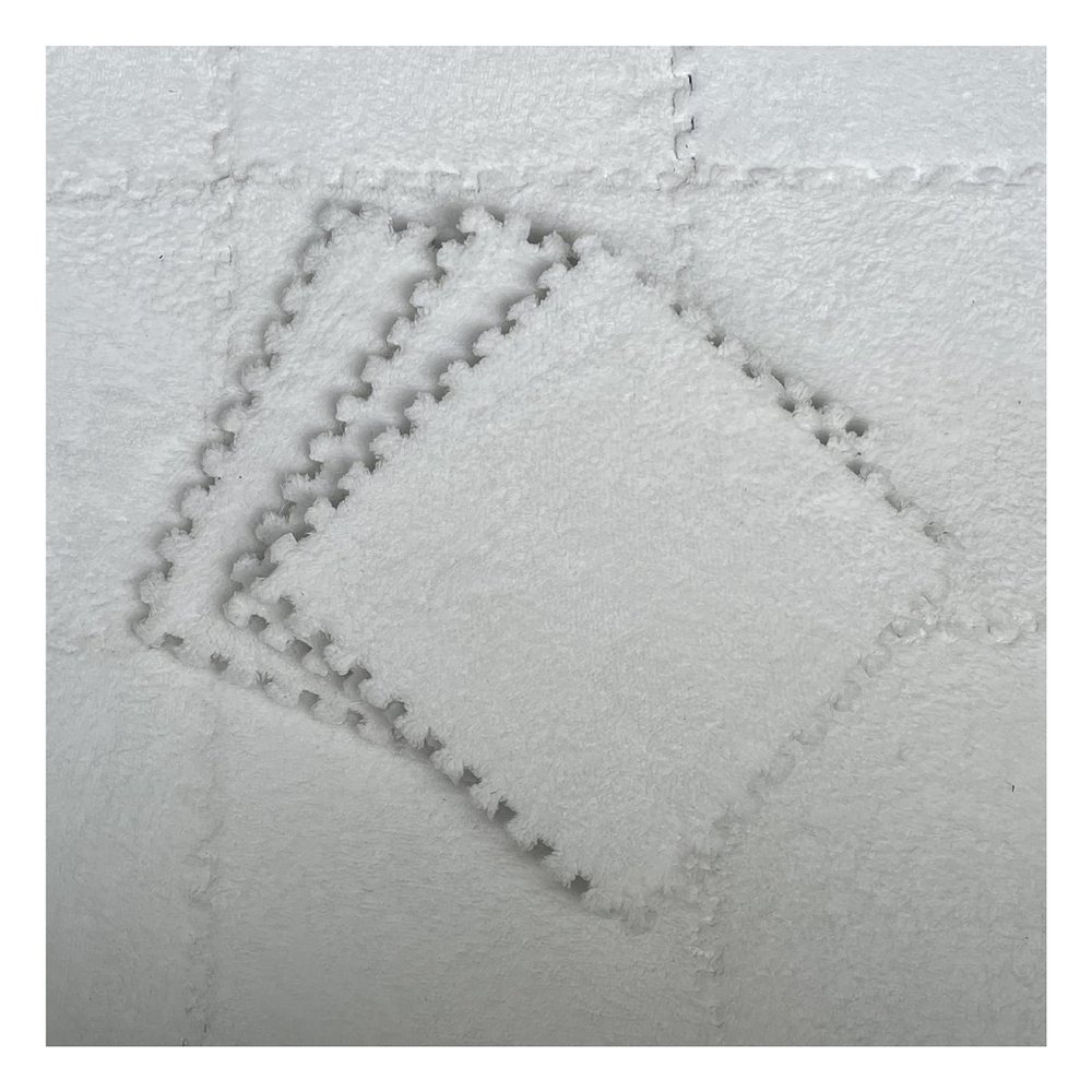 16Pcs Interlocking Foam Mats,Fluffy Carpet Tiles,Plush Area Rug,Square Splicing Floor Tiles,Soft Playmat Puzzle Floor Mat for Play Room,White