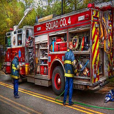 1000 Pieces Jigsaw Puzzle for Adults, Fire Truck Wooden Jigsaw Puzzle, Exercise Memory Relieve Stress Game Jigsaw Puzzle Family Activities Decompression Gifts