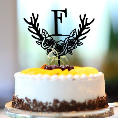 Vinisong Personalized Letter Cake Toppers Initials F Cake Topper Black Acrylic Cake Decoration Wreath Cake Topper Perfect for Birthday Wedding Anniversary Party(F,11)