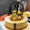 Vinisong Personalized Letter Cake Toppers Initials J Cake Topper Black Acrylic Cake Decoration Wreath Cake Topper Perfect for Birthday Wedding Anniversary Party(J,07) view 3