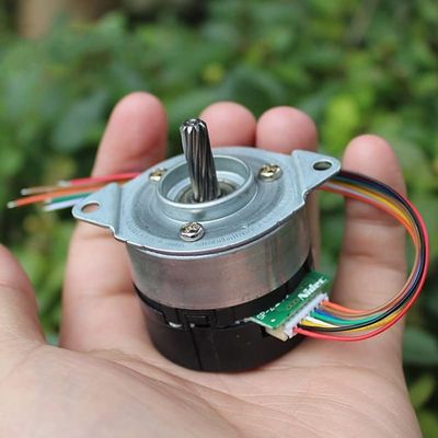 12-24V Miniature DC Brushless Servo Motor With AB Channel 100 Line Encoder