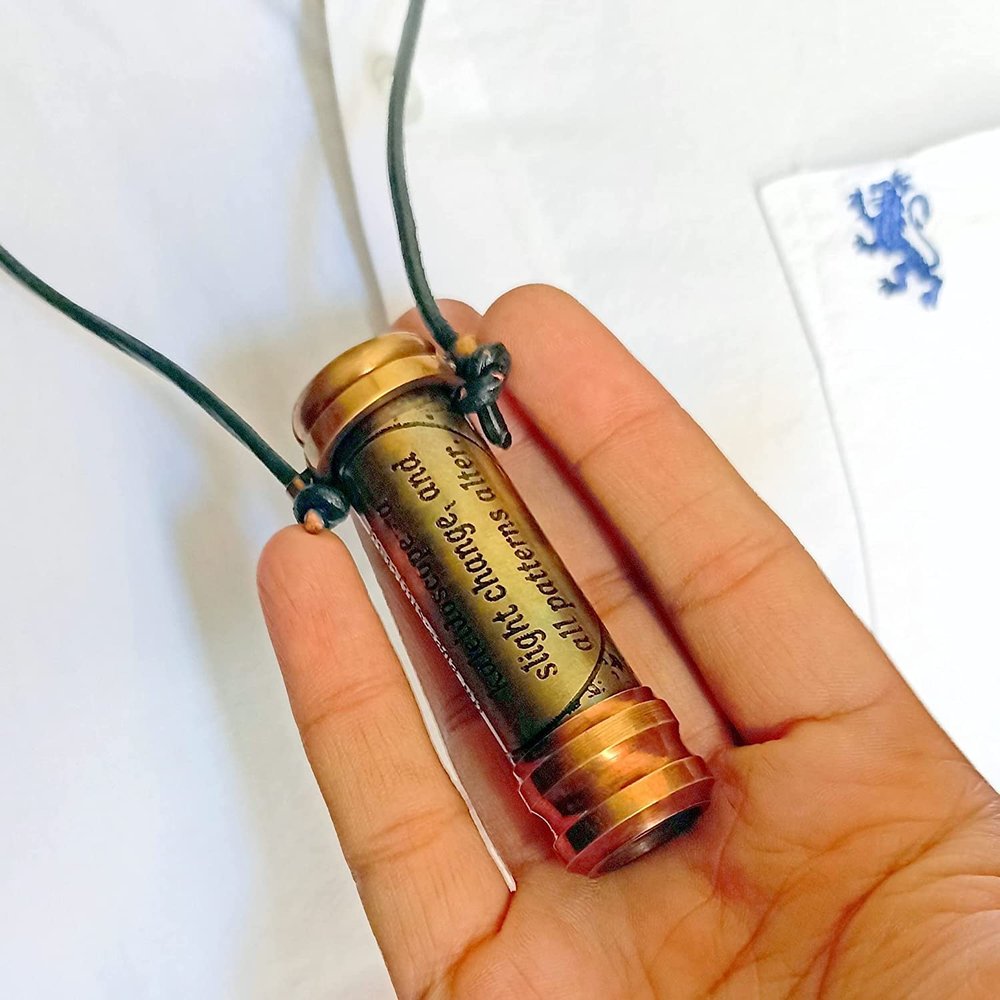 ANTIQLICIOUS Antique Brass Kaleidoscope Pendent - Easy to Carry, Handmade for Kids, Friends, Family & Children