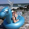 Pool Float Airbeds Beach Seaside Inflatable Recliner Floating Row Elk Mount Adult Water Inflatable Bed Sofa 274 * 119 * 139cm for Chilling in The Pool view 2