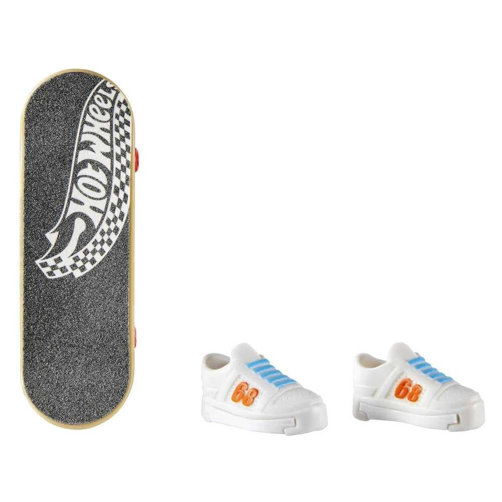 Hot Wheels Skate Board 30 Shoe 2 Toy Vehicle for Children Ages 5 and Up