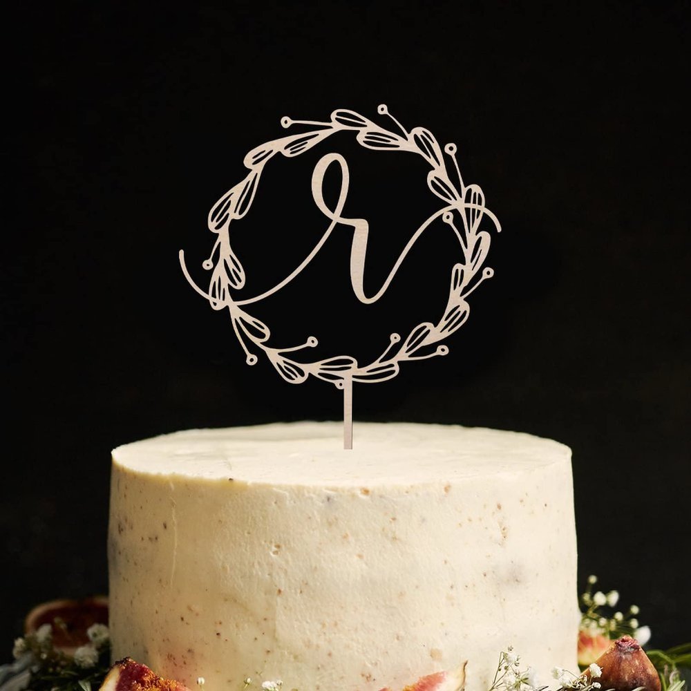 Vinisong Personalized Initials Cake Topper Wreath Letter R Cake Topper Wood Monogram Cake Topper Rustic Wedding Cake Topper Birthday Cake Decoration(Design 07,R)