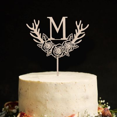 Vinisong Personalized Initials Cake Topper Wreath Letter M Cake Topper Wood Monogram Cake Topper Rustic Wedding Cake Topper Birthday Cake Decoration(Design 02,M)