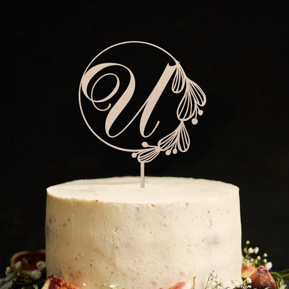 Vinisong Personalized Initials Cake Topper Wreath Letter U Cake Topper Wood Monogram Cake Topper Rustic Wedding Cake Topper Birthday Cake Decoration(Design 09,U)