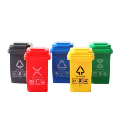 Dollhouse 5Pcs Simulation Mini Garbage Can Model Doll House Miniature Plastic Sorting Trash Cans Scene Props for Micro Landscape Random Color