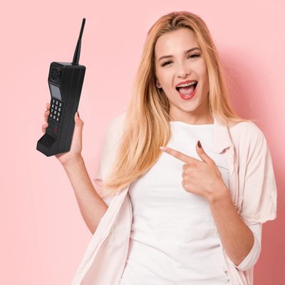 80'S Retro Mobile Phone, Pagers and Beepers 90S, Inflatable Mobile Phone, Retro Brick Cell Phone Ornament, for Party Decorations Supplies Retro Cell Dress Accessory(Black)