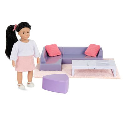 Lori Yuni's Cozy Sofa Set Mini Doll & Living Room Furniture 6-Inch Doll & Dollhouse Accessories Sofa, Pouffe, Table, Rug, Pillows Play Set for 3+ Years