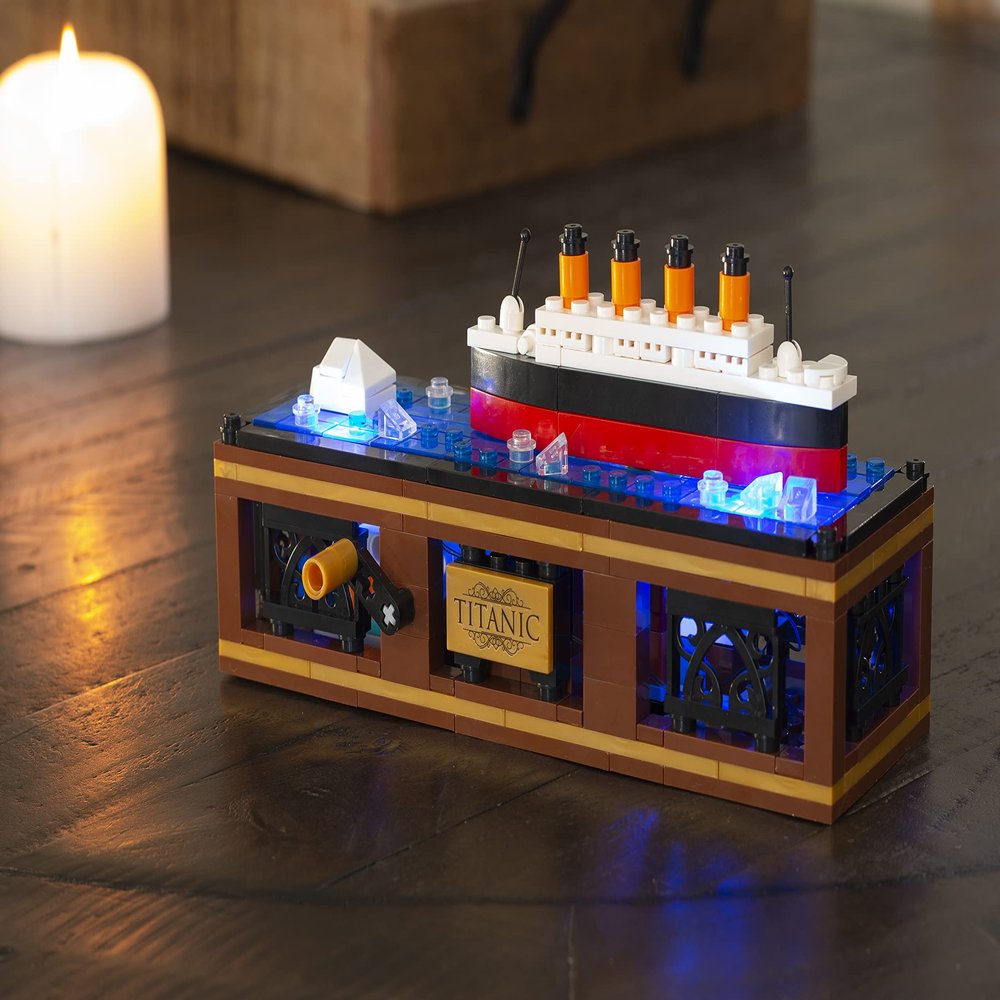 Brick Loot Titanic Iceberg Model Kit 319-Piece Ship Building Set with LED Lights, DIY Architecture Kit for Adults & Teens, Compatible Bricks, Educational STEM Toy, Collectible Display Gift