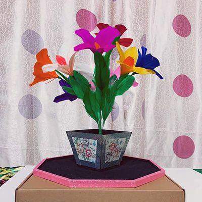 SUMAG Appearing Potted Flower Tray Magic Tricks Feather Flower Appearing Magic for Magicians Stage Illusions Gimmicks Mentalism Props