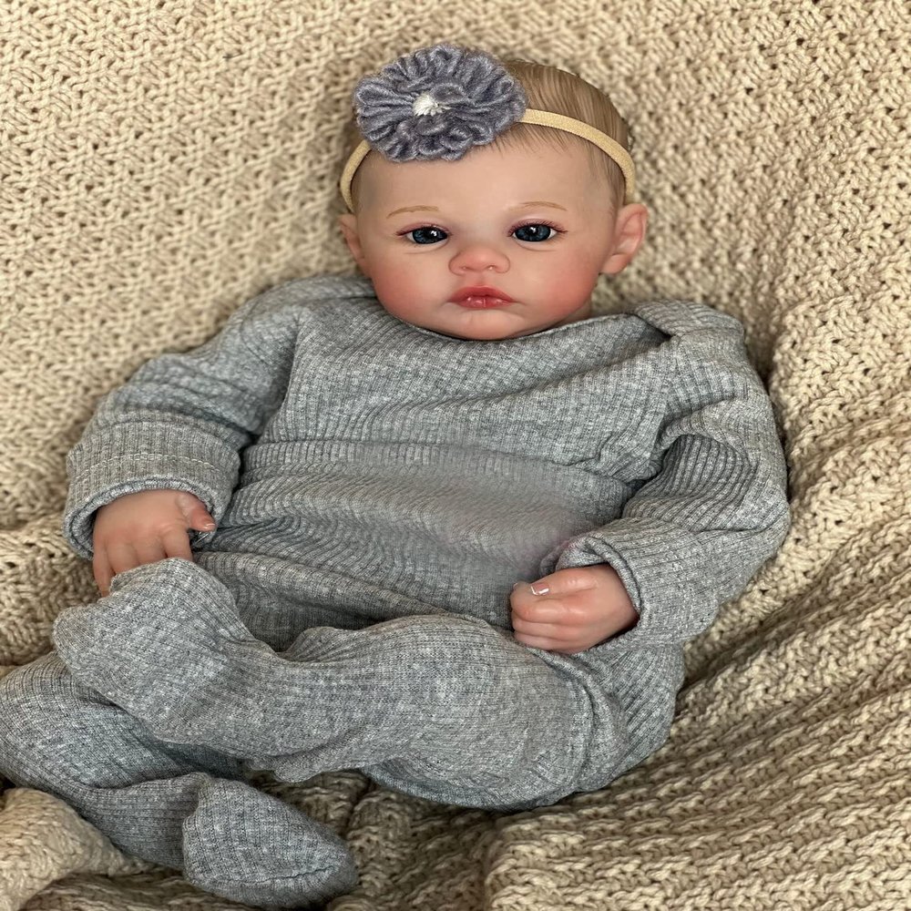 iCradle Reborn Baby Dolls 19 Inch Realistic Newborn Baby Girl Doll Real Life Baby Dolls with Outfit & Accessories