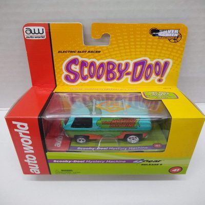 Auto World SC251 Mystery Machine with Decals on Roof HO Scale Electric Slot Car